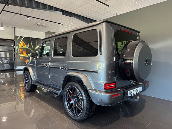 Mercedes-Benz G63 2 of 11