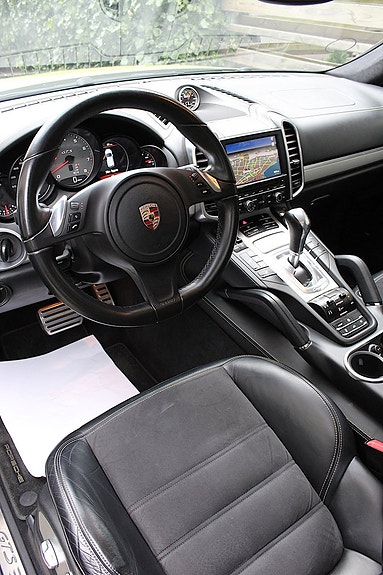 Porsche Cayenne GTS 23 of 25