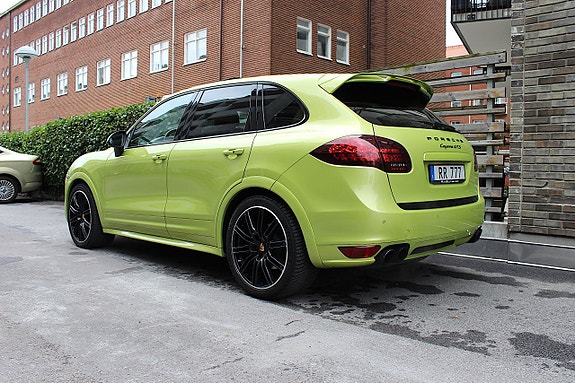 Porsche Cayenne GTS 10 of 25