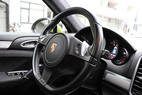 Porsche Cayenne GTS 20 of 25