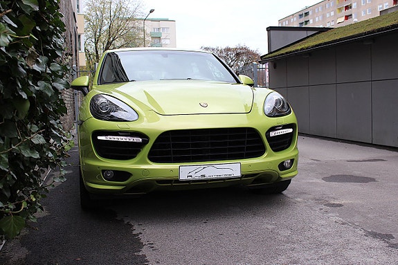 Porsche Cayenne GTS 8 of 25