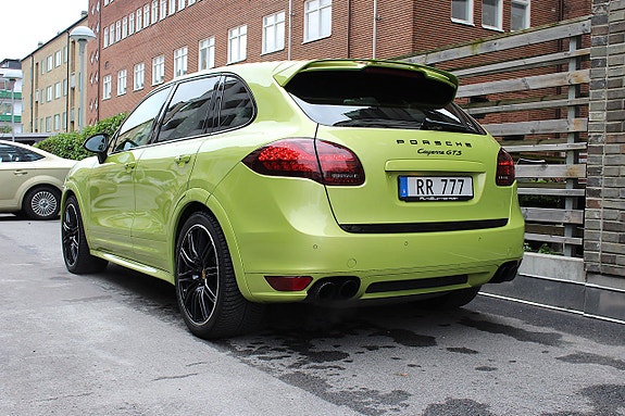 Porsche Cayenne GTS 11 of 25