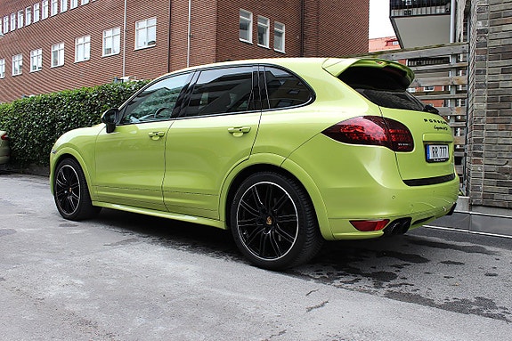 Porsche Cayenne GTS 9 of 25