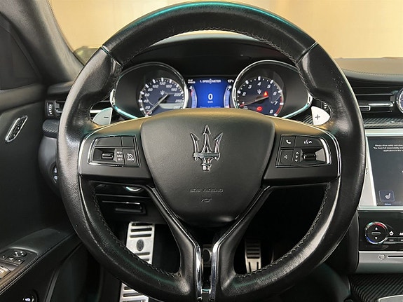 Maserati Quattroporte 10 of 20