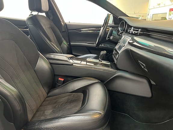 Maserati Quattroporte 17 of 20
