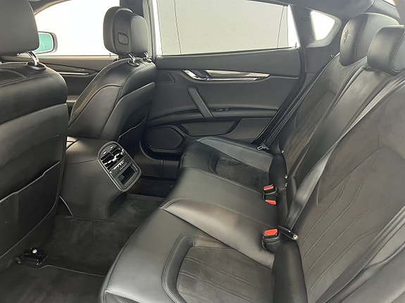 Maserati Quattroporte 16 of 20