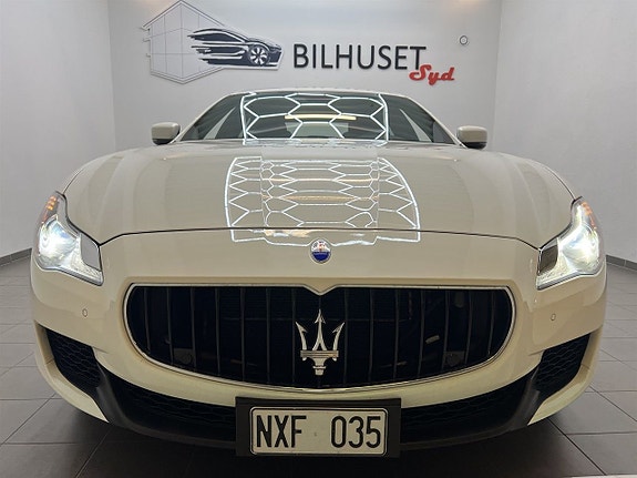 Maserati Quattroporte 5 of 5