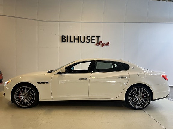 Maserati Quattroporte 20 of 20