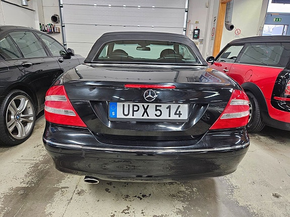 Mercedes-Benz CLK240 8 of 17