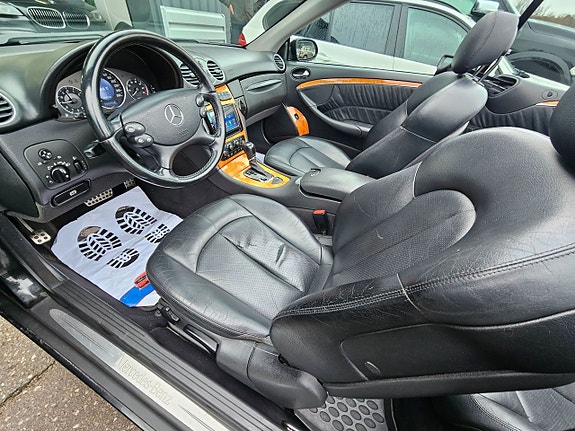 Mercedes-Benz CLK240 15 of 17