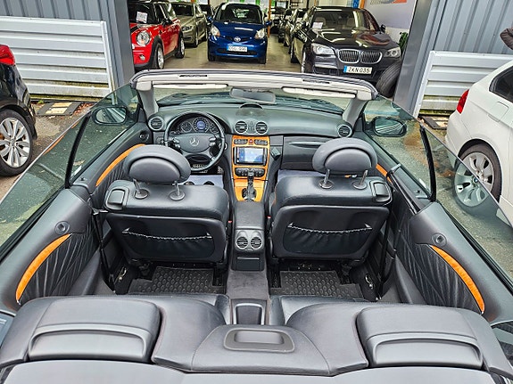 Mercedes-Benz CLK240 14 of 17