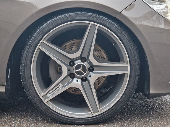 Mercedes-Benz E350 12 of 27