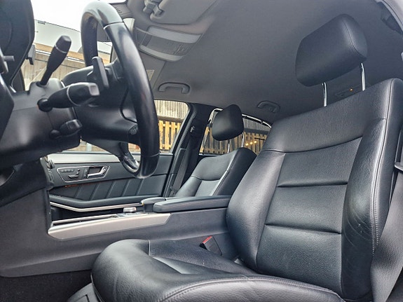 Mercedes-Benz E350 23 of 27