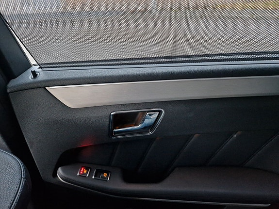 Mercedes-Benz E350 14 of 27