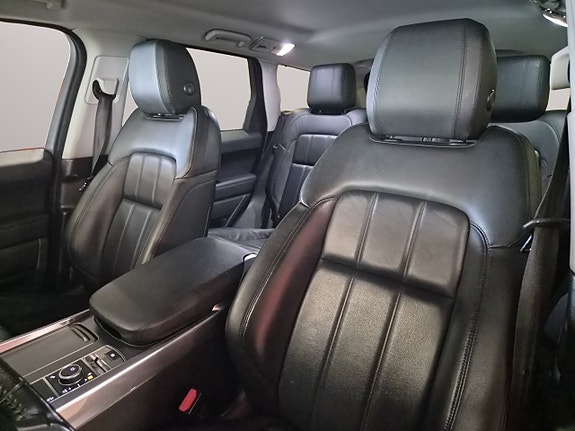 Land Rover Range Rover Sport 14 of 22