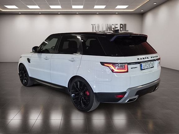 Land Rover Range Rover Sport 3 of 22