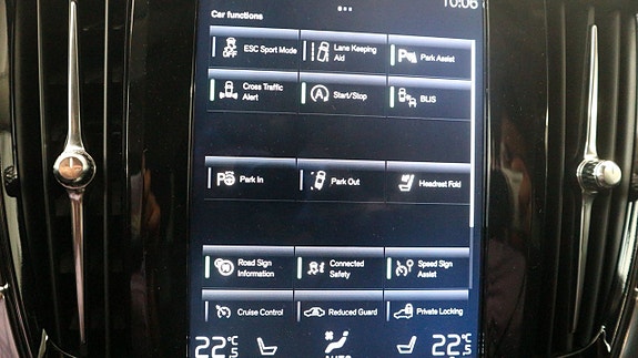 Volvo S90 17 of 29