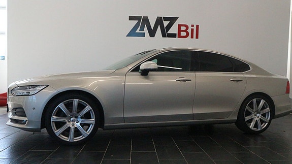 Volvo S90 2 of 5