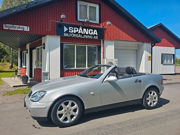 Mercedes-Benz SLK230