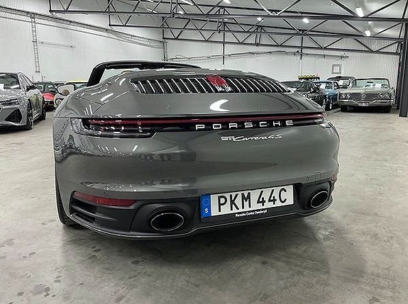 Porsche 911 Carrera 4S 7 of 22