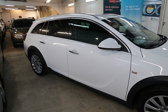 Opel Insignia Country Tourer 6 of 19