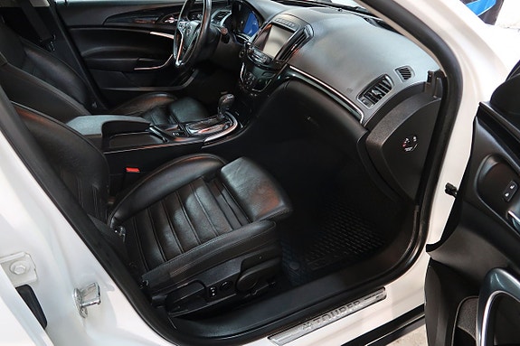 Opel Insignia Country Tourer 15 of 19