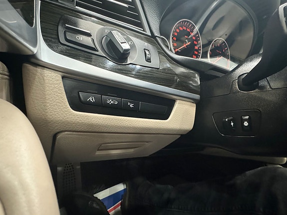 BMW M550d 13 of 16
