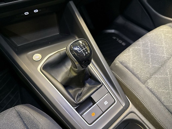 Volkswagen Golf I 21 of 24