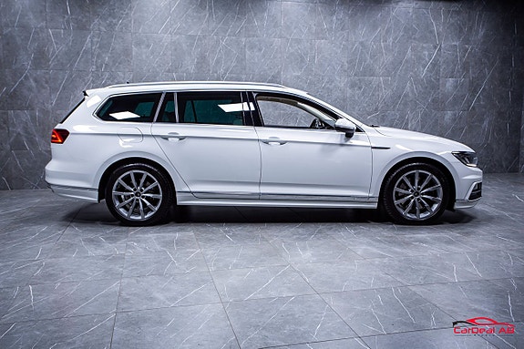 Volkswagen Passat 8 of 27