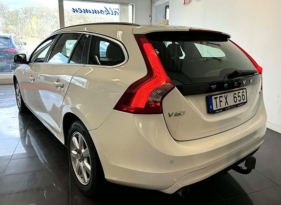 Volvo V60 4 of 21