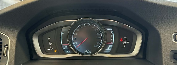 Volvo V60 13 of 21