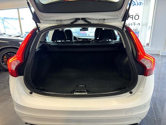 Volvo V60 21 of 21