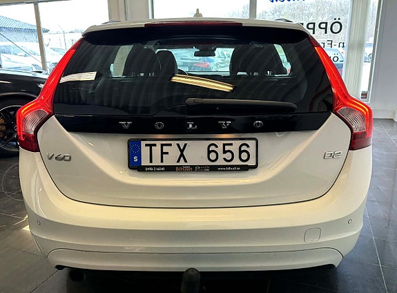 Volvo V60 8 of 21