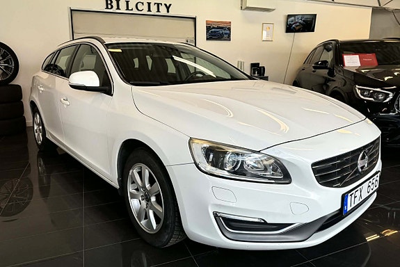 Volvo V60 2 of 21