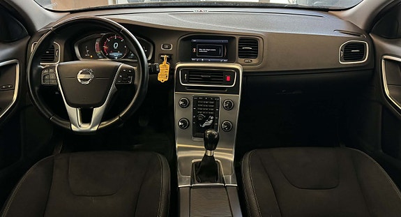 Volvo V60 9 of 21
