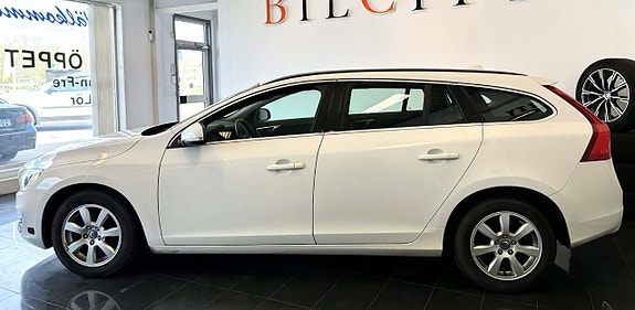 Volvo V60 6 of 21