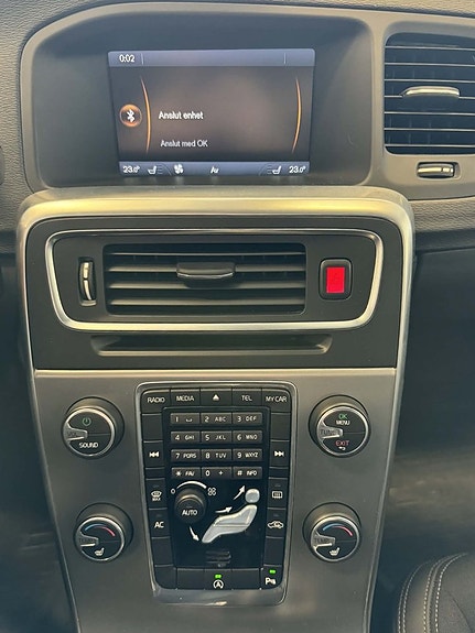 Volvo V60 16 of 21