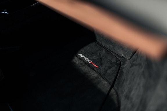 Ferrari SF90 Spider 21 of 29