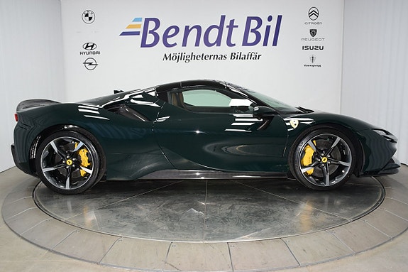 Ferrari SF90 Spider 27 of 29
