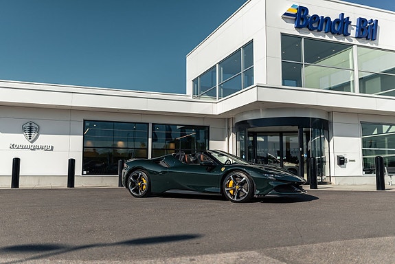 Ferrari SF90 Spider 16 of 29