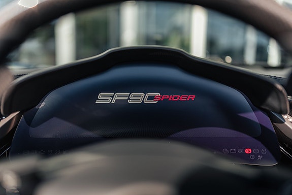 Ferrari SF90 Spider 18 of 29