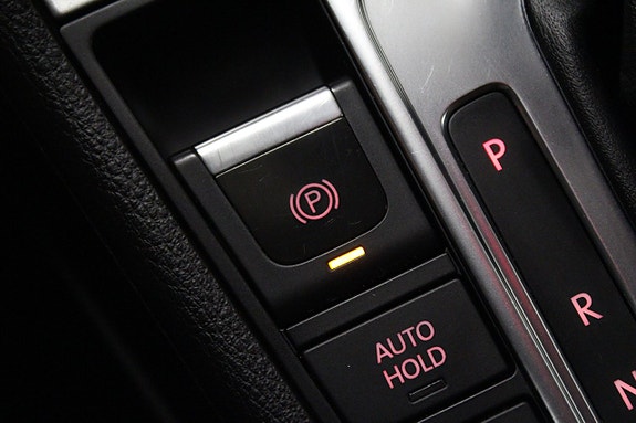 Volkswagen Passat 26 of 27