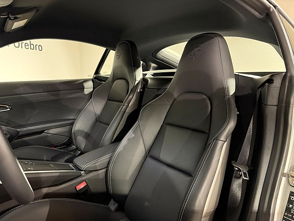 Porsche Cayman 15 of 22