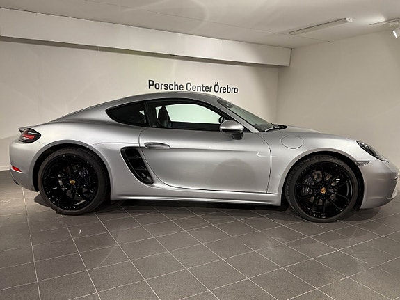 Porsche Cayman 5 of 5