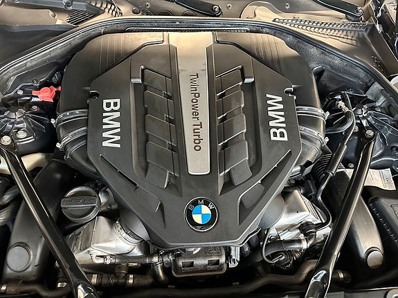 BMW 650i 26 of 29