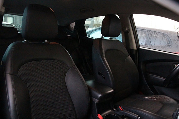 Hyundai ix35 11 of 16