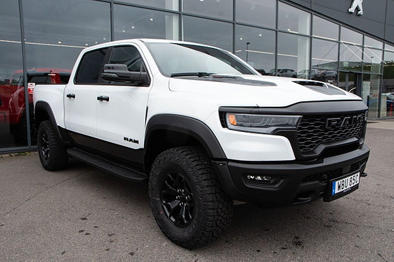 Dodge RAM 1500 3 of 5