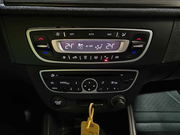 Renault Megane 12 of 19