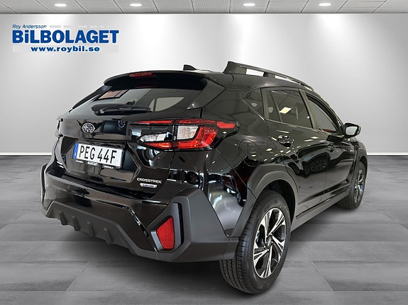 Subaru Crosstrek 3 of 9
