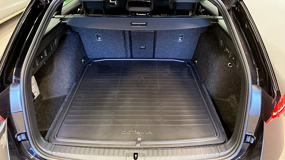 Skoda Octavia 8 of 8